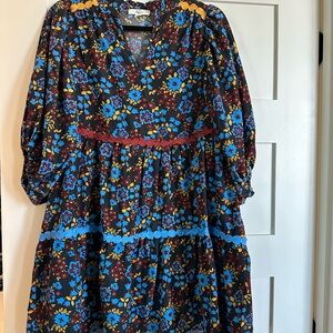 Floral Patterned Dress with Blue and Yellow Accents
